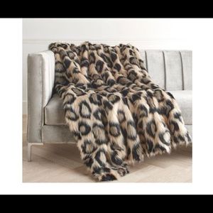 Leopard Throw
